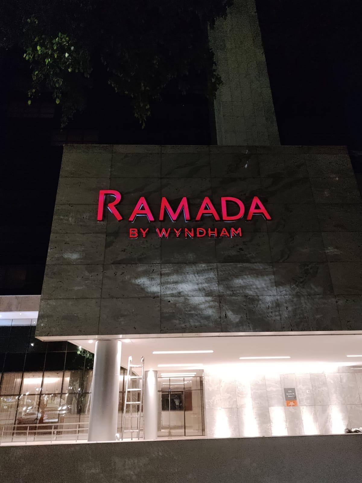 Ramada By Wyndham Brasilia Alvorada Hotel Exterior photo