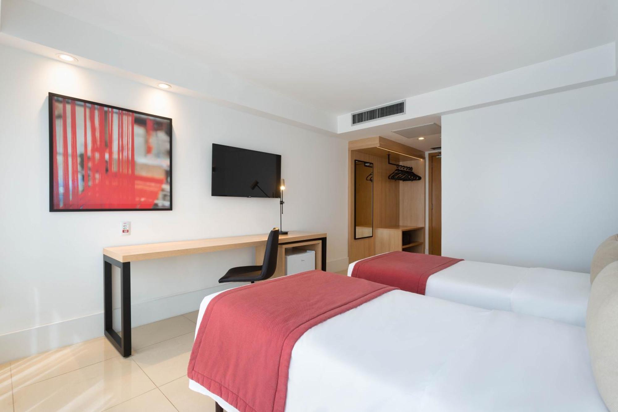 Ramada By Wyndham Brasilia Alvorada Hotel Exterior photo